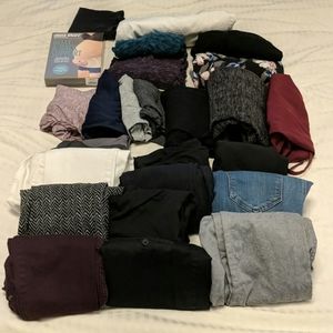 Sz SM 25 items maternity clothes bundle